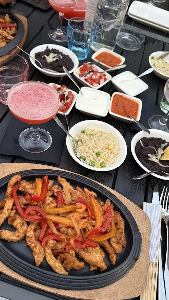 Vanessa Alexandra S._The Circle Sementina_Sementina_review