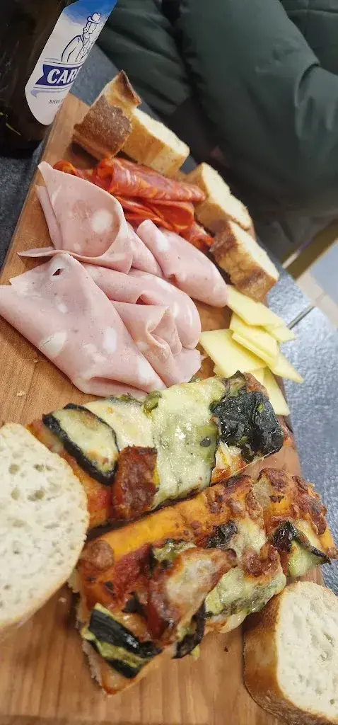 Lorella Malighetti_City Bistro_Sementina_review