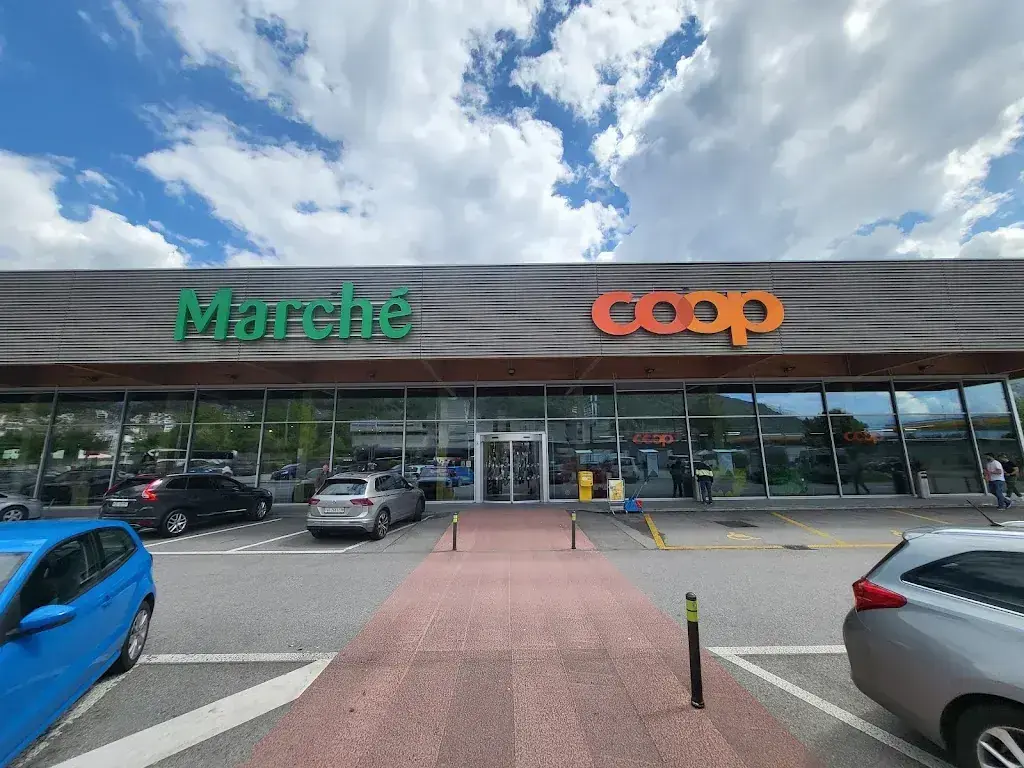 Douglas Crook_Marché Bellinzona Sud_Monte Carasso_avis