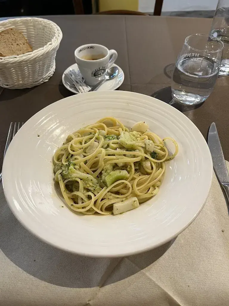 王一桥_Cantinin dal Gatt_Bellinzona_review