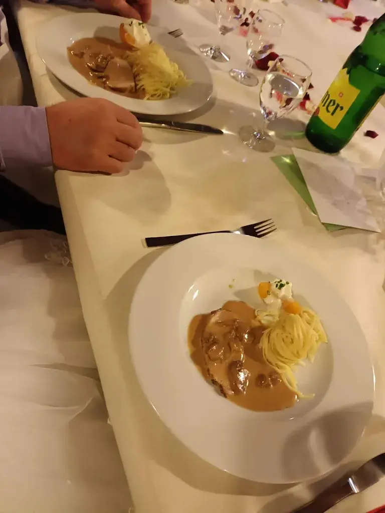 Menu_Eintracht-Leu_Schalunen_image_6