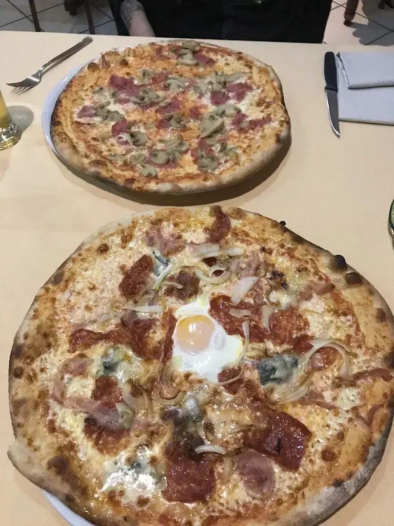 Markus Strobl_Ristorante PIZZERIA STELLA_Giubiasco_review