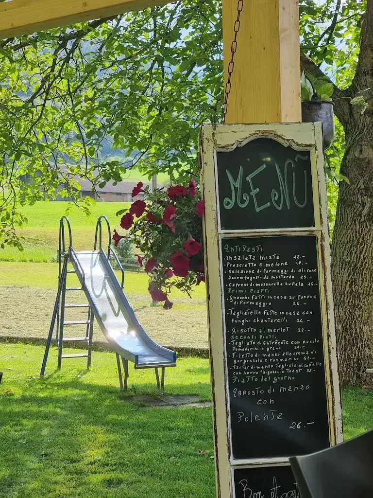 Ristorante Pizzeria Caffè Locarno ristorante a Giubiasco