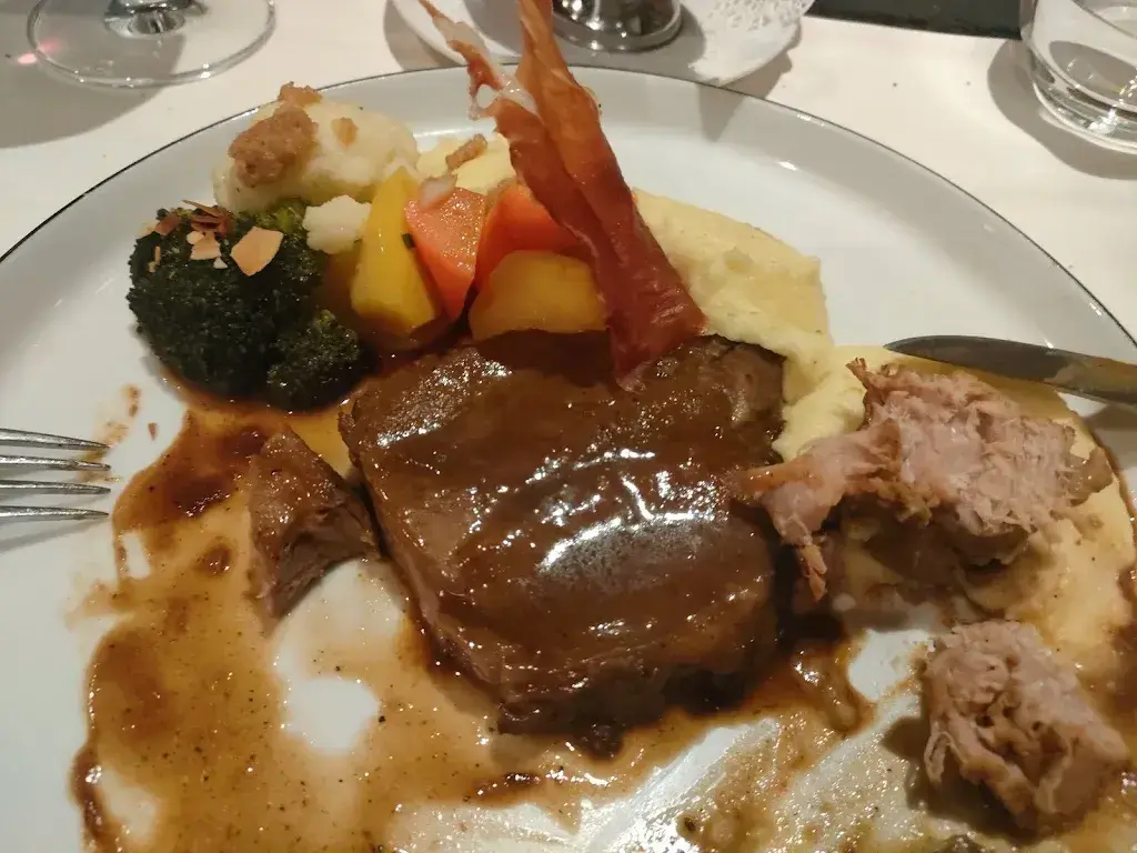 Paradise On Earth_Gasthof Löwen Fraubrunnen_Fraubrunnen_avis