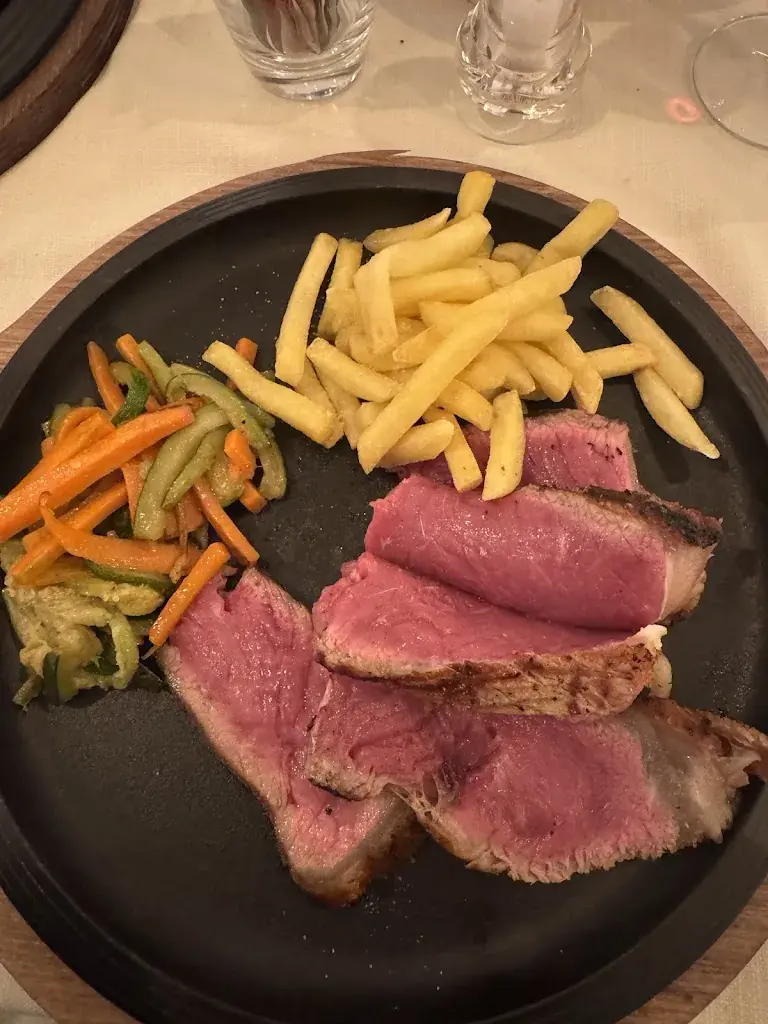 Monika Schäfer - Filisetti_Ristorante Savana Bellinzona_Bellinzona_review