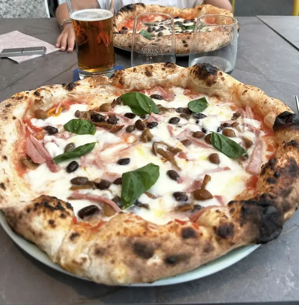 Danilo Cassiani_Ristorante Centrale Camorino - Nuova gestione_Camorino_avis