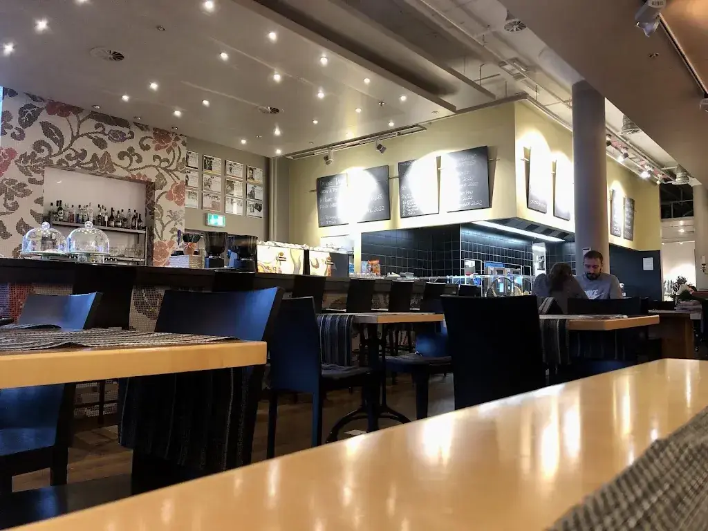 Deborah Wymann_Tavolo_Lyssach-Alchenflüh_review