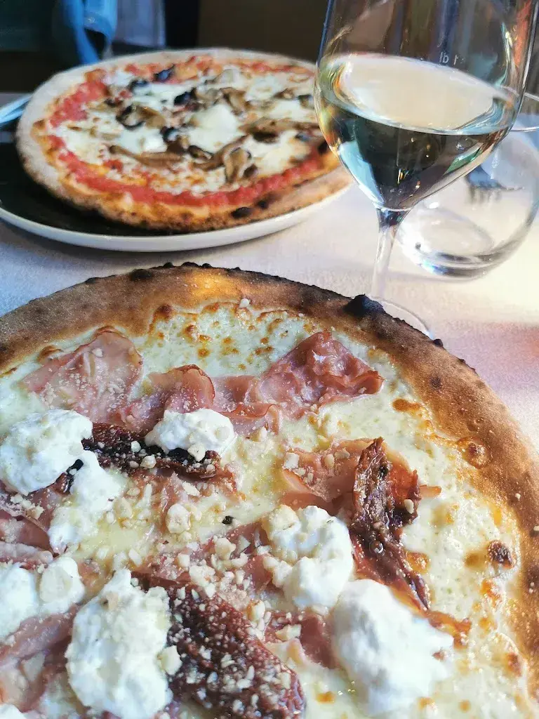 Hannah Biscardi_Relais Lucomagno_Olivone_review