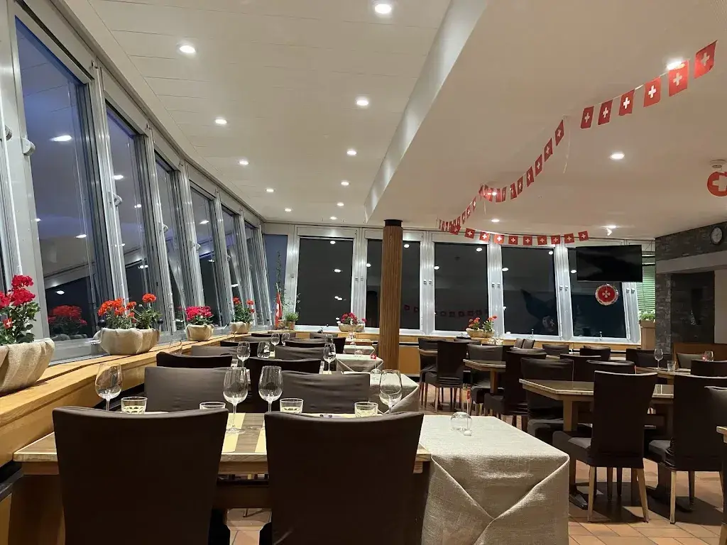 Desy Pini_Ristorante Luzzone_Blenio_review