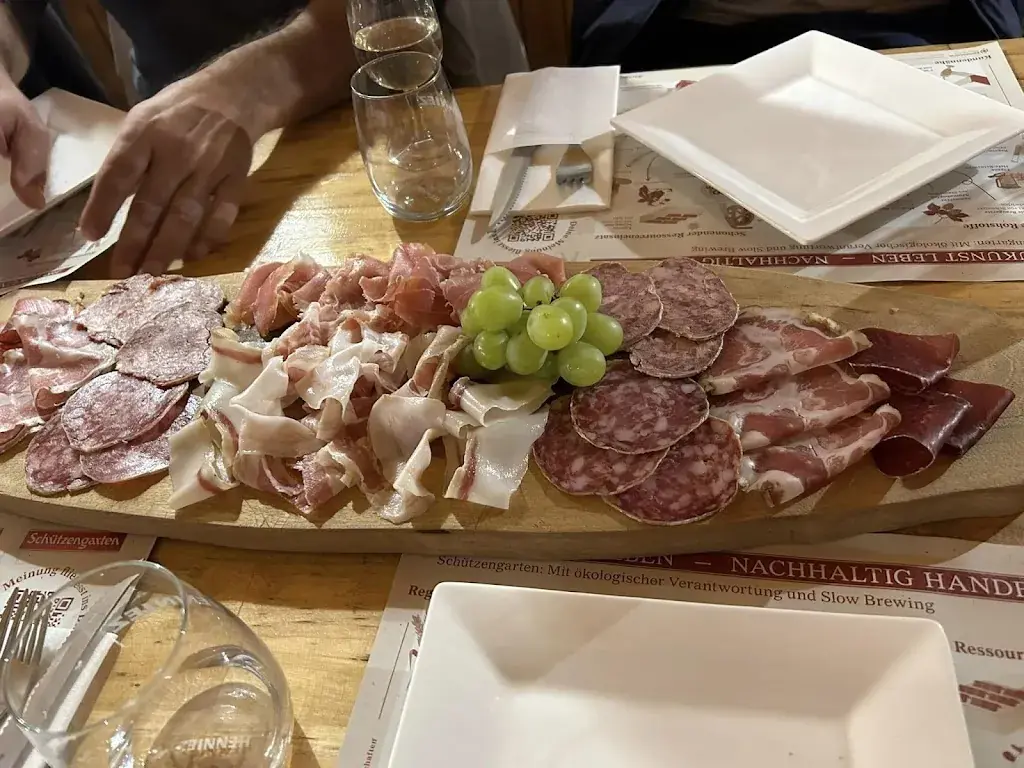 Matthias Hauser_Grotto Dötra_Blenio_recensione