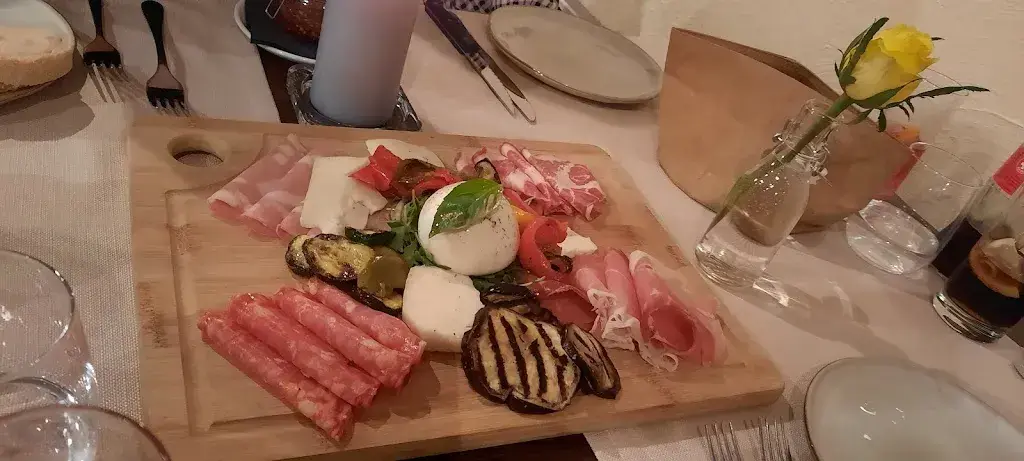 Menu_Apulia Ristorante Pizzeria_Jegenstorf_image_5