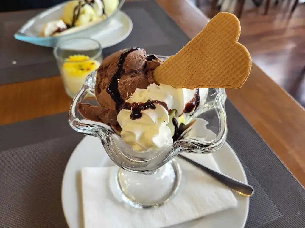 Bukurije Halimaj_Pizzeria 20 Venti_Lyssach_review