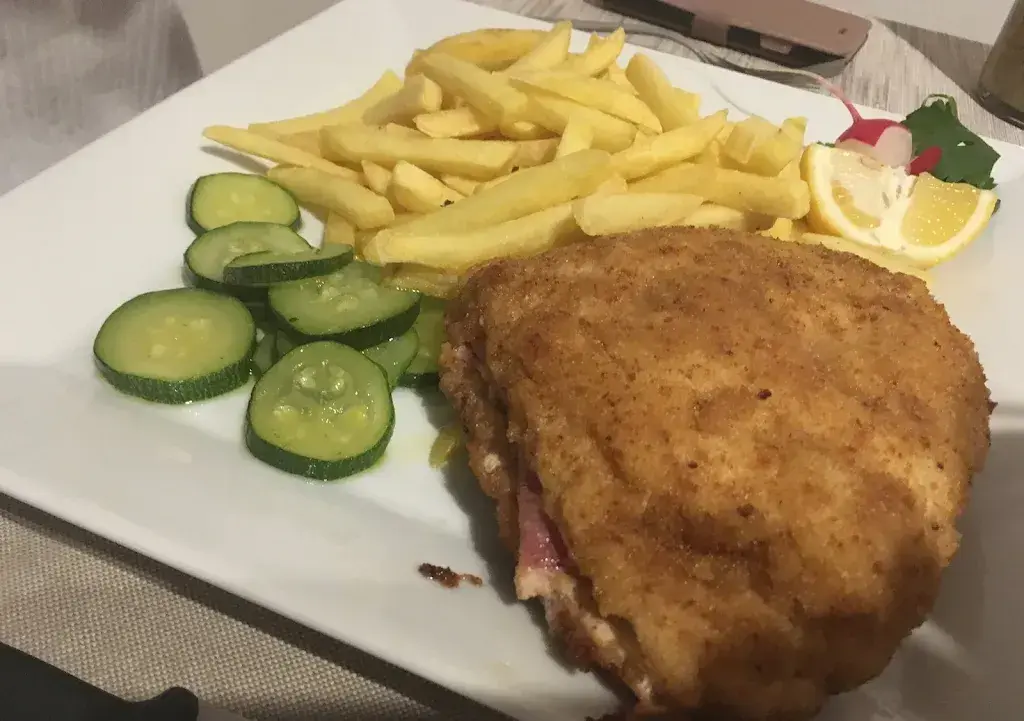 Simone Tonini _Ristorante Pizzeria Sani_Malvaglia_review