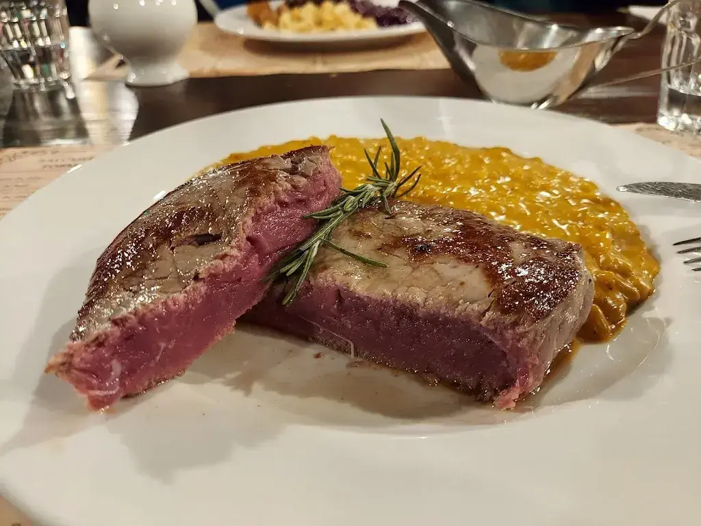 Matteo Luciano Siro Cipriani_Grottino Ticinese_Losone_review