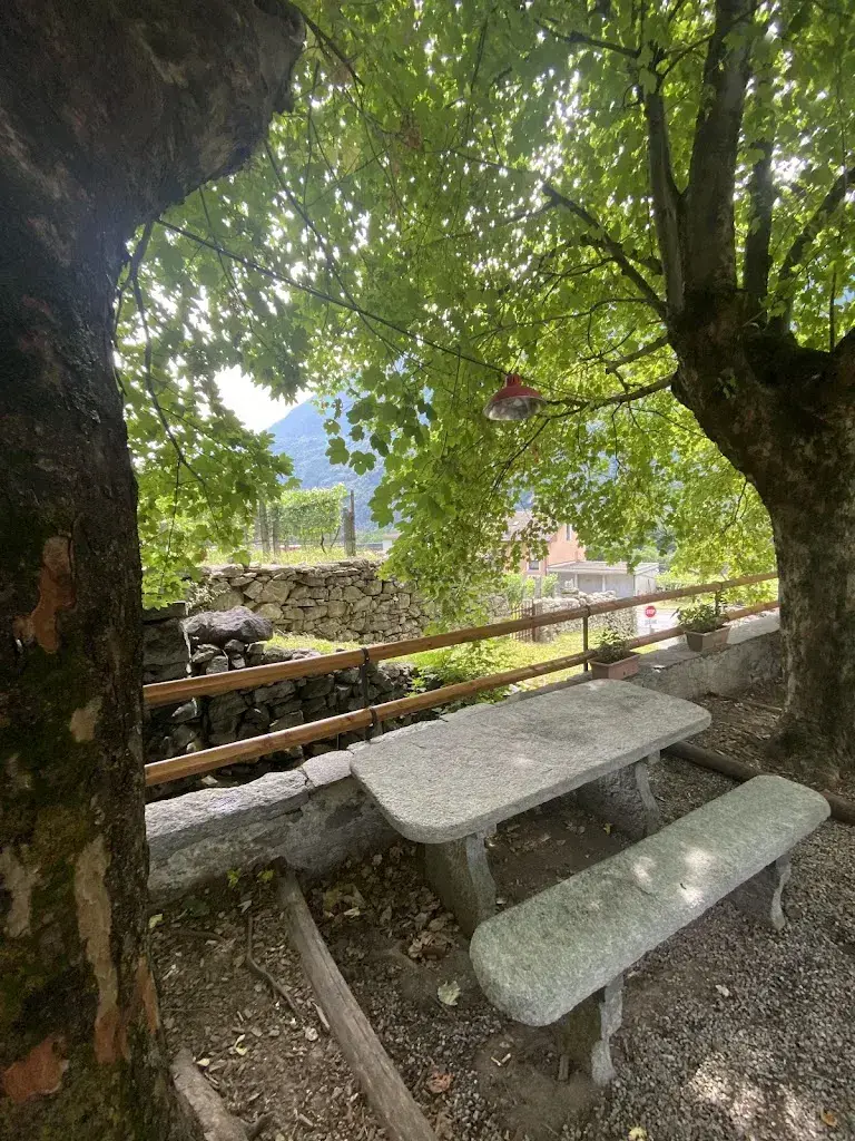 Lukas Küng_Grotto Rodai_Giornico_recensione