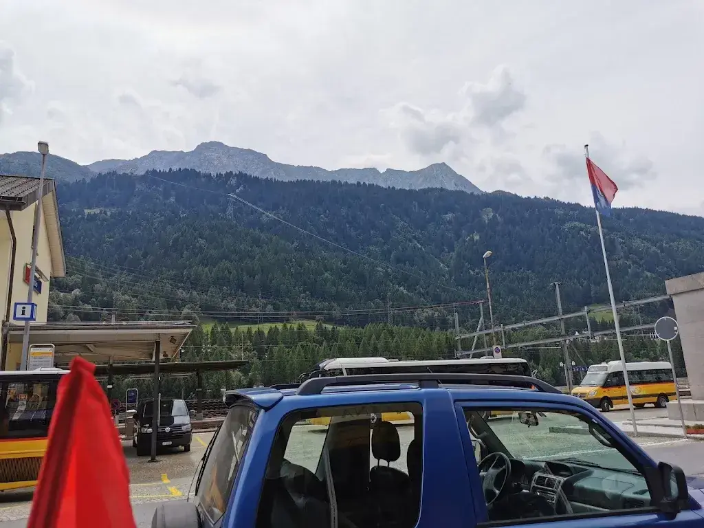 Frederick Ajayi_Ristorante Pizzeria Cristallina_Airolo_Bewertung