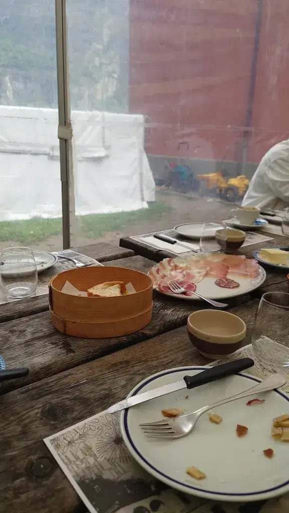 Sarah Andris_Grotto val d'Ambra_Personico_review