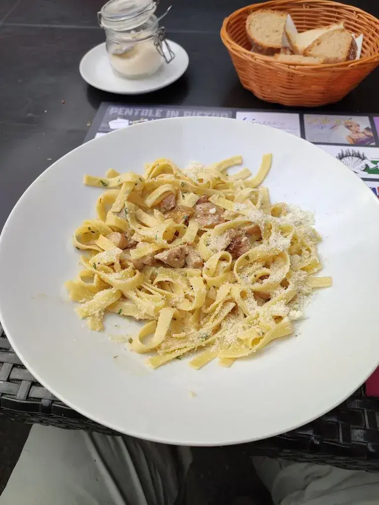 Osteria Giandotti restaurant in Pollegio