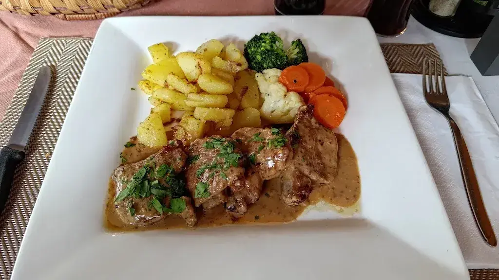 Hugh Wan_Restaurant des Chemins de Fer_Crissier_review