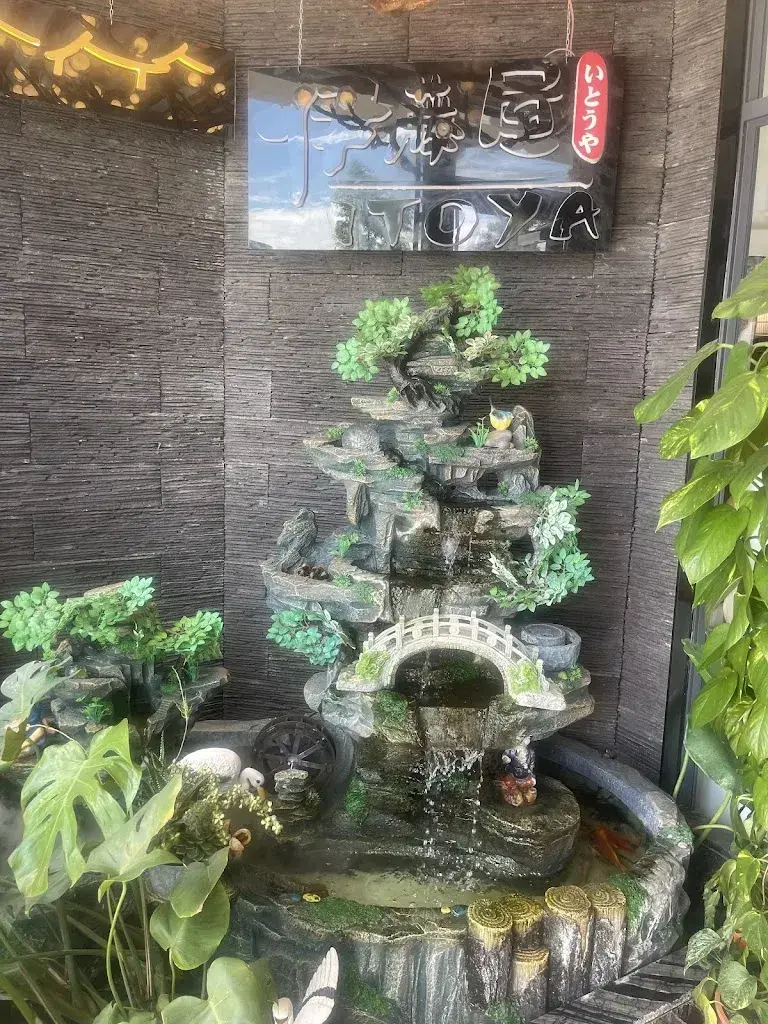 Rosalin Abigail Kyere-Nartey_Itoya_Crissier_review