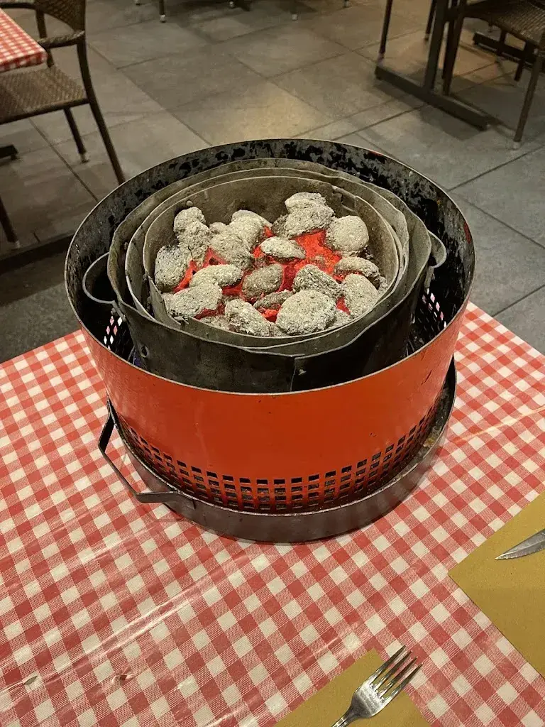 Kayman_Valais-style Tavern_le-Lignon_avis