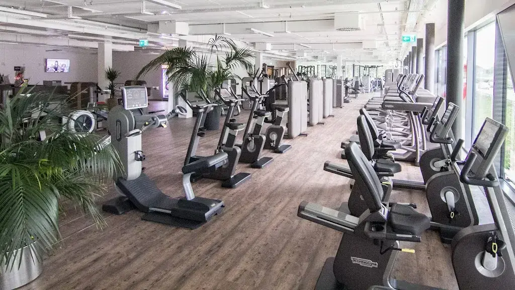 Let's Go Fitness (Lyssach)_Lyssach_slider_image_1