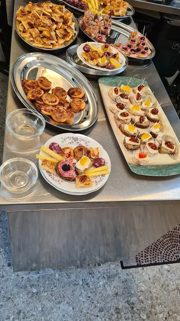 Osteria Centrale - B&B ristorante a Cugnasco