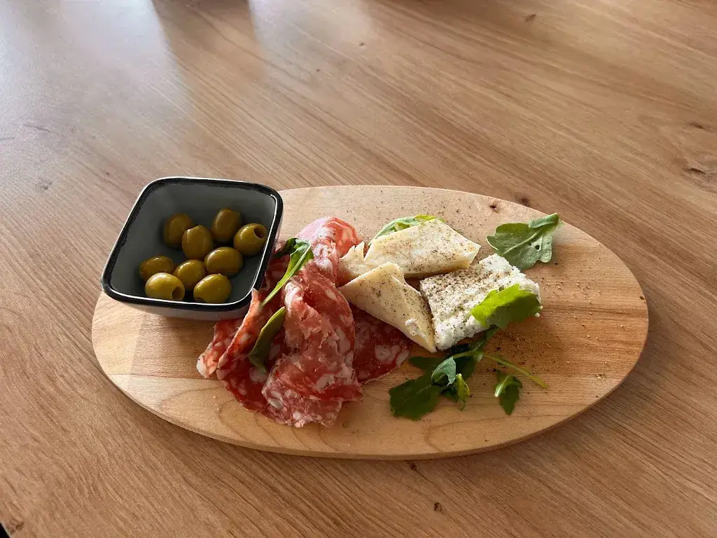 Leoncavallo Café restaurante en Brissago