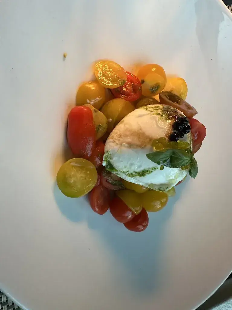 Iris Nikkels-van Otichem_BLU Restaurant & Lounge | The best lake view_Locarno_avis