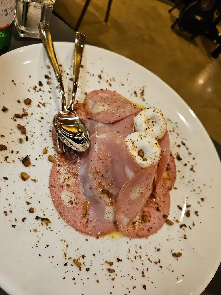 Mario Steineschwanz_Osteria Canetti Locarno - Piazza Grande_Locarno_review