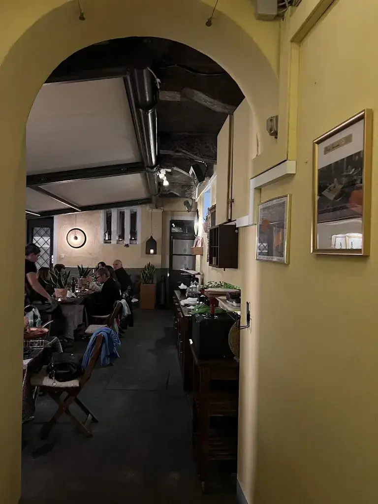 Andra-Irina Vasile_Osteria Borghese_Locarno_review