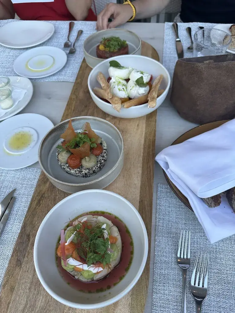 Bryan Briggs_Ristorante Giardino Lago_Minusio_avis