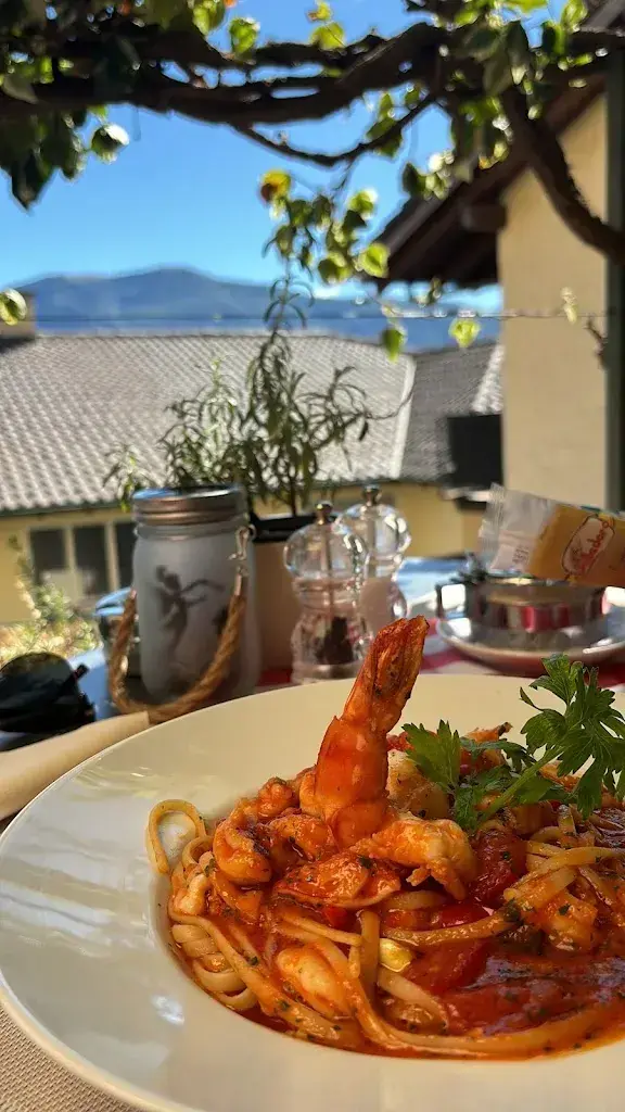 Xiaozhou Zhang_Ristorante Pizzeria del Centro_Ronco sopra Ascona_review