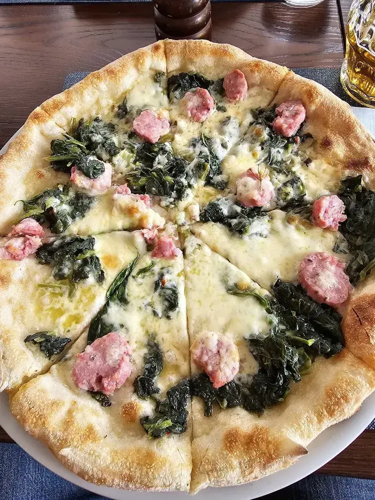 Carlos Oubiña_Ristorante Pizzeria & Garni Rivabella_Tenero-Contra_review