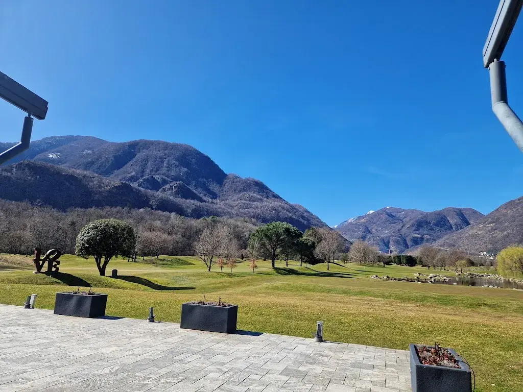 Christian Jung_THE MIRA VIEW Restaurant & Terrace_Losone_review