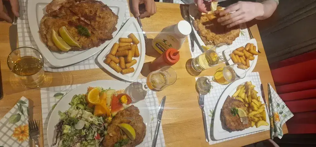 Ann Christina Bergmann_Schnitzelhouse - Restaurant zum Brünnli_Rüegsauschachen_review