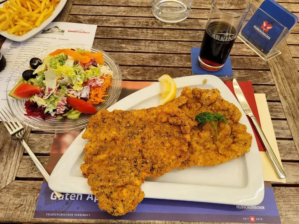 Schnitzelhouse - Restaurant zum Brünnli_Rüegsauschachen_slider_image_2