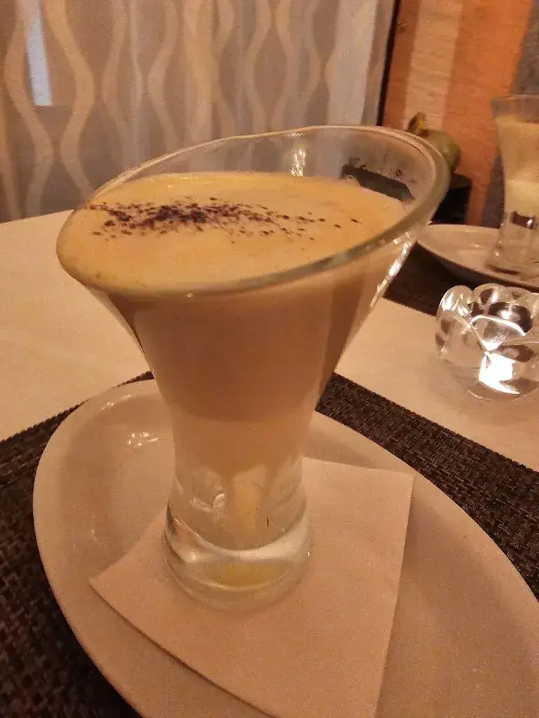 Stephen Schild_Grotto Cà Rossa_Gordevio_review