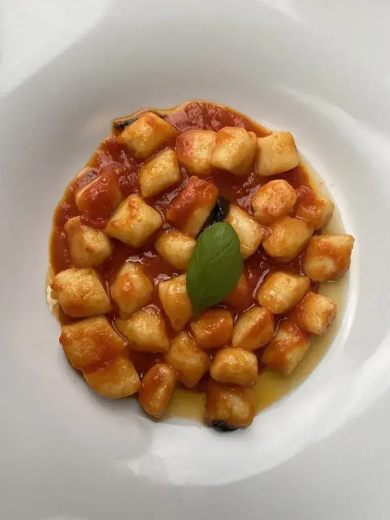 Meggan_Grotto Cà Rossa_Gordevio_review