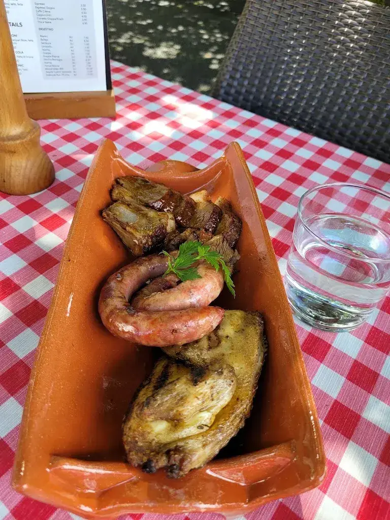 Mark van der Giessen_Grotto San Rocco_Caprino_review