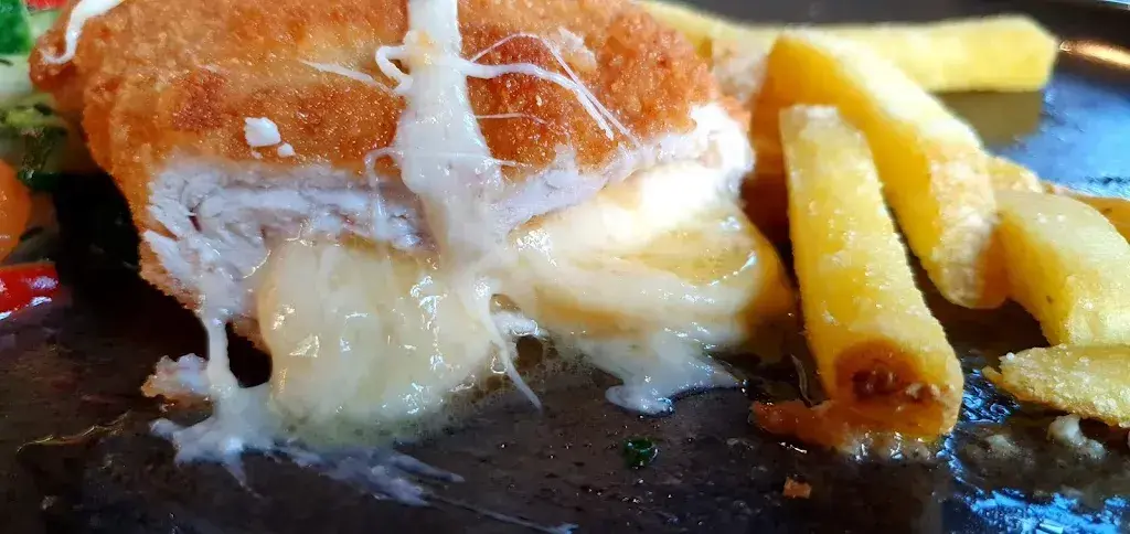 Egon Maestri_Hof Beiz_Eschenbach_avis