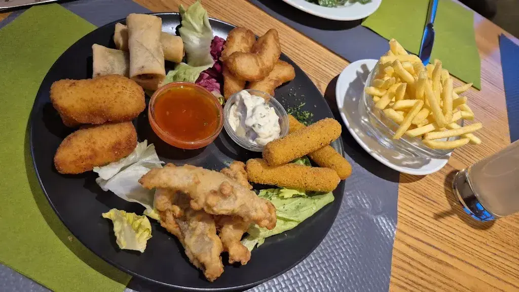 Martina Šebová_caféfischer.ch_Ersigen_review