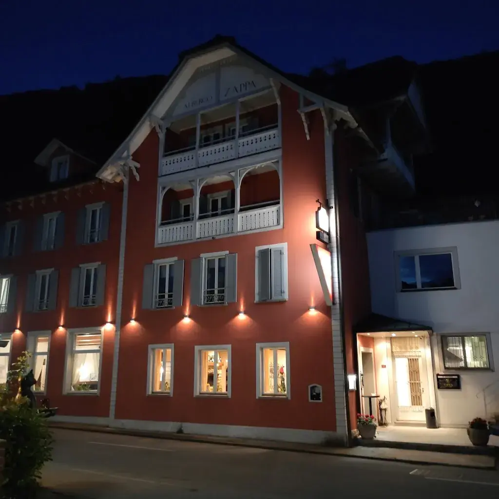 Anne Rieck_Ristorante - Hotel Lake Lodge Zappa_Brusino Arsizio_recensione