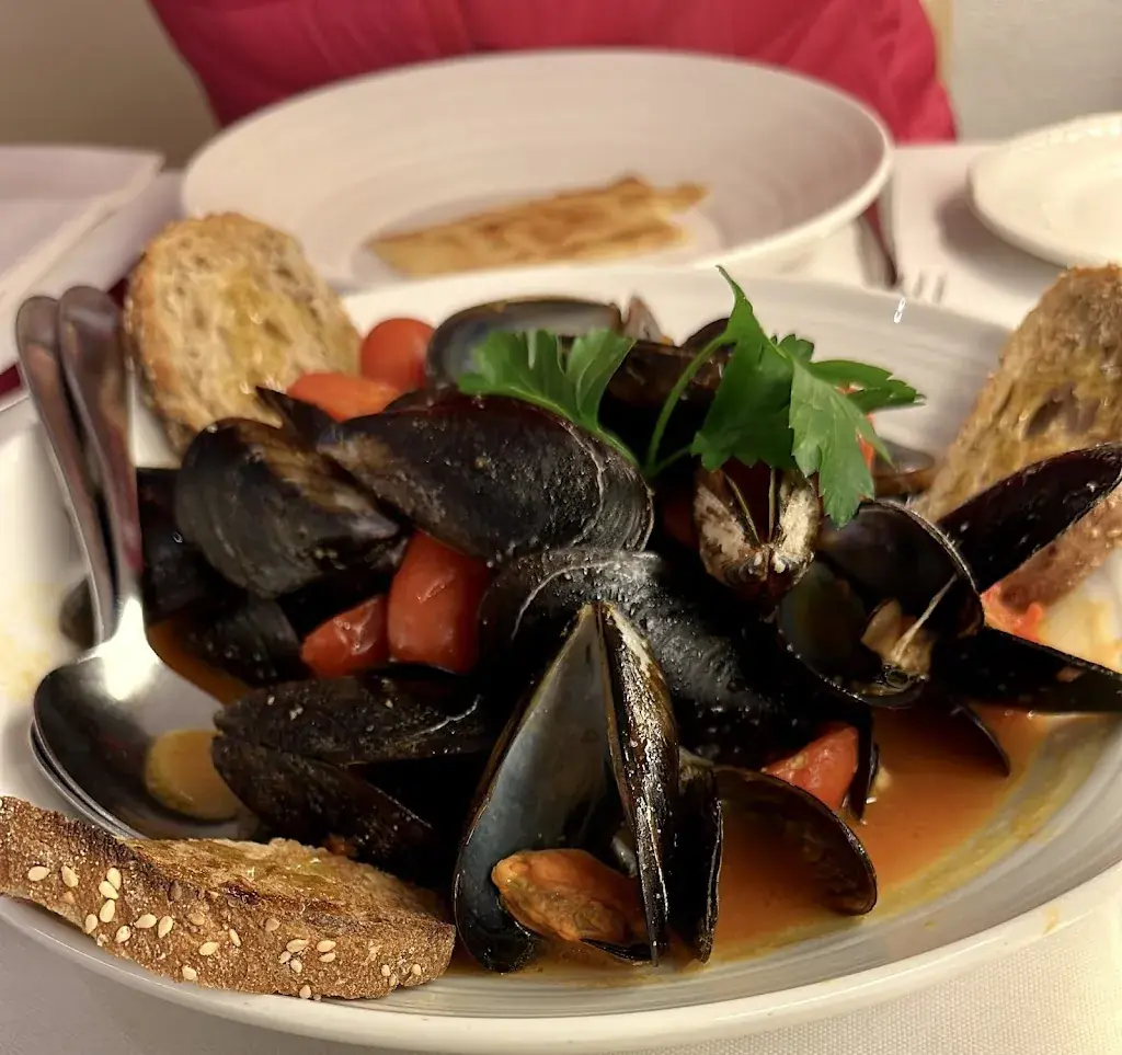 Lyno Lidosurjo_Albergo Ristorante La Palma_Bissone_review