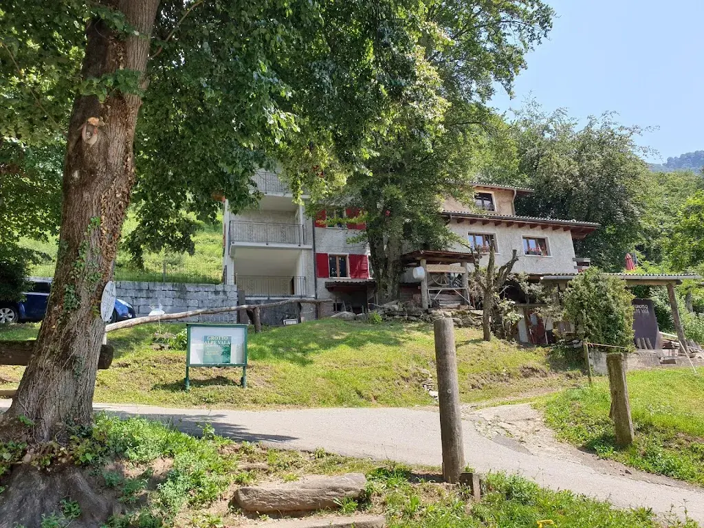 Suzy Furrer_Grotto Alpe Valà_Lugano_review