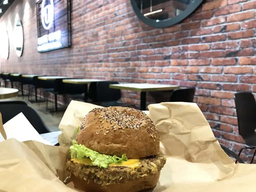 Menu_HolyCow! Gourmet Burger Co. GRANCIA_Grancia_image_6