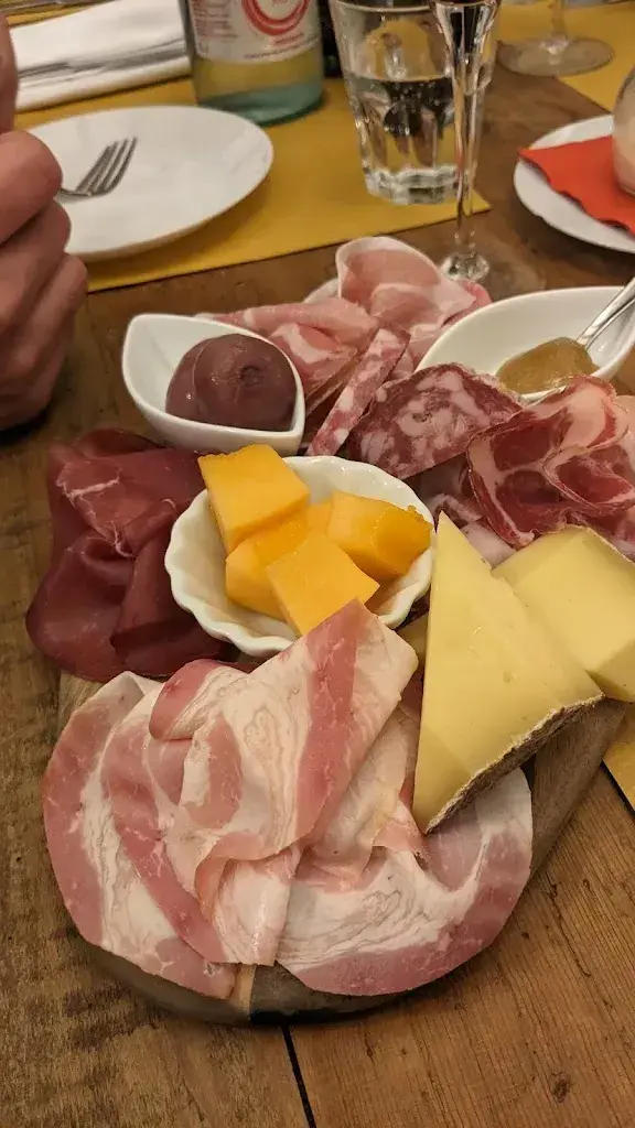 Ajet Redzepi_Osteria Degli Amici Figino_Lugano_avis