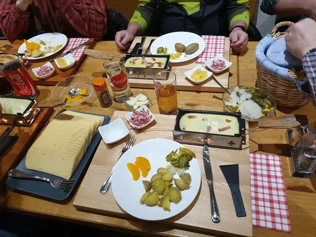 Denise Tosoni_Tru-Bistro GmbH_Neuhaus_avis