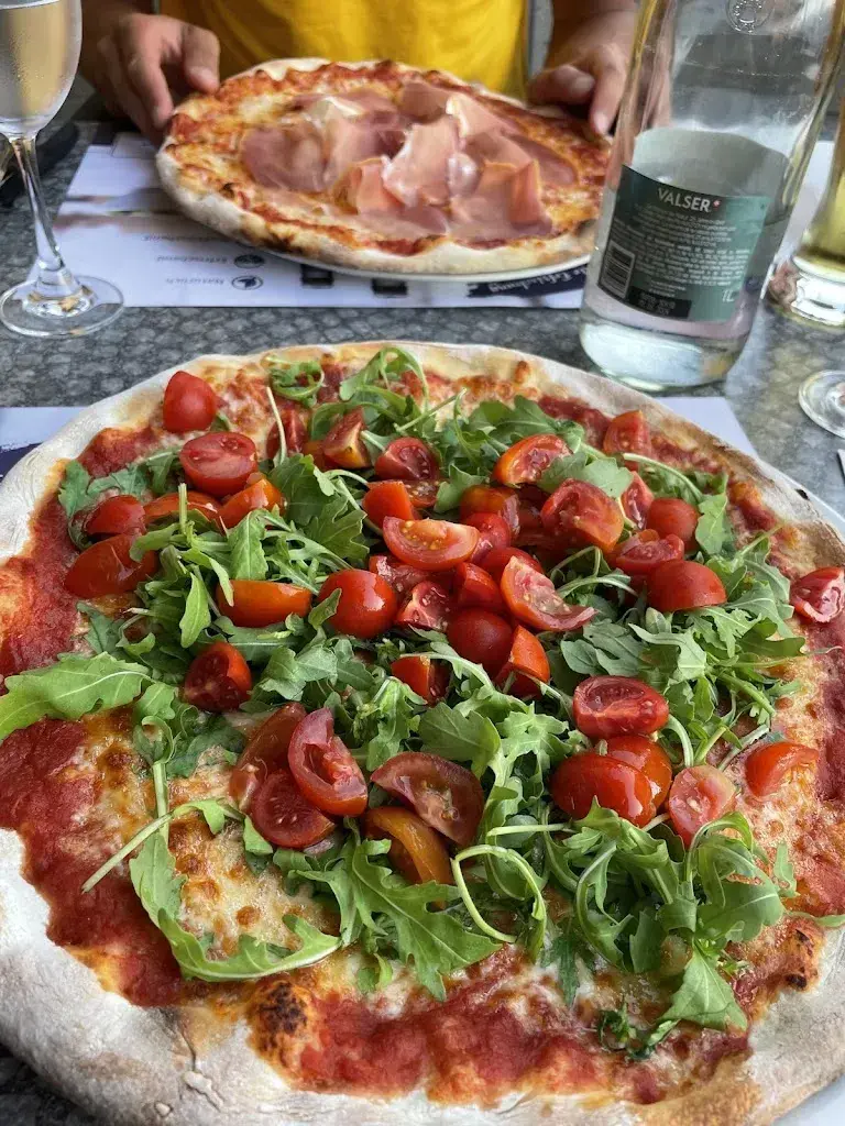 Iida Reini_Osteria Pizzeria Pazzallo_Pazzallo_review