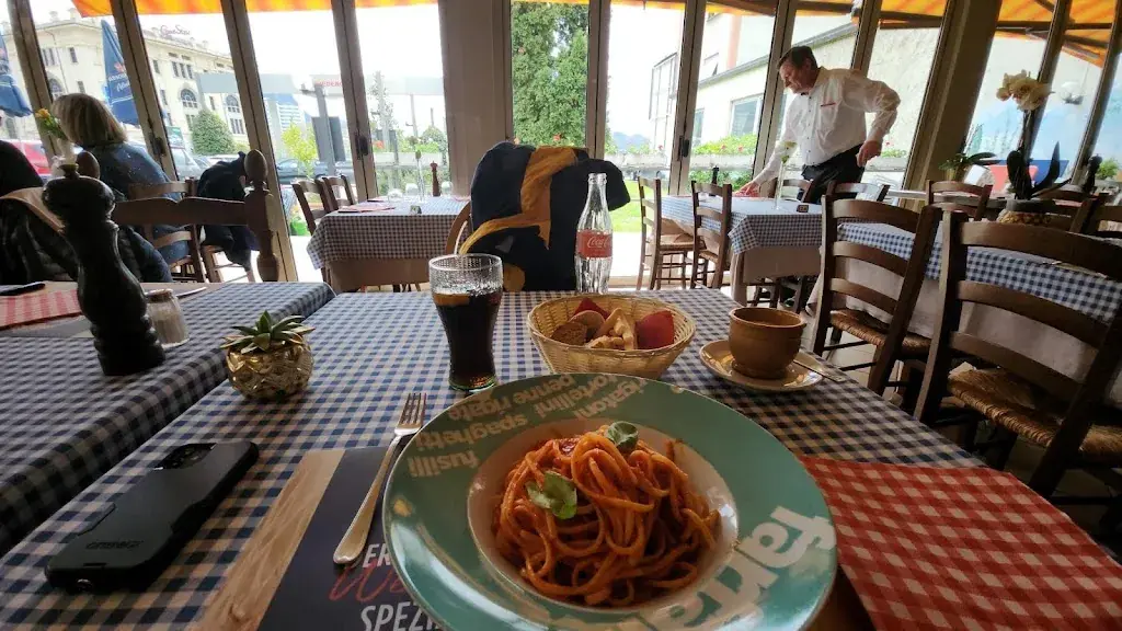 Sam Lee_Ristorante Pizzeria Osteria Resega_Canobbio_reseña